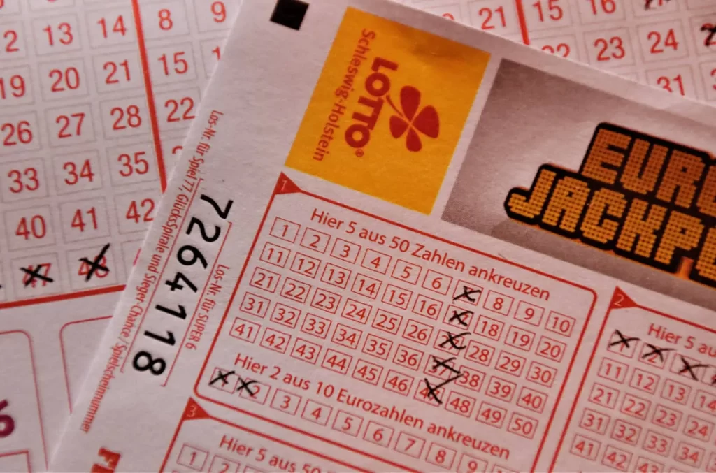 Instructions on how to play lottery on online channels, simple and easy to win